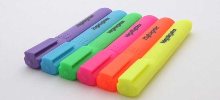 Highlighters in different colors.