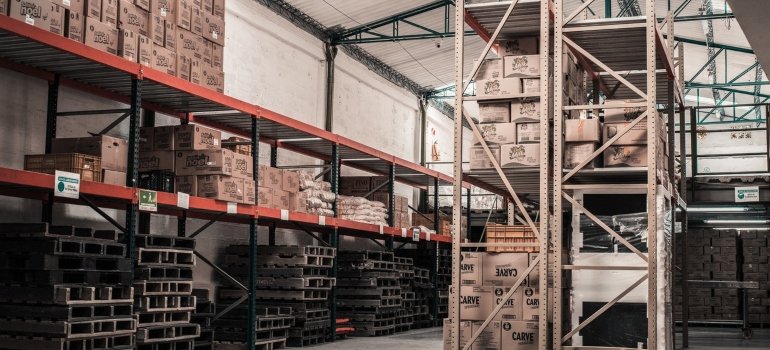 Storage unit