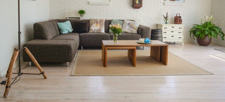 An apartment space as benefits of long-term storage rental.