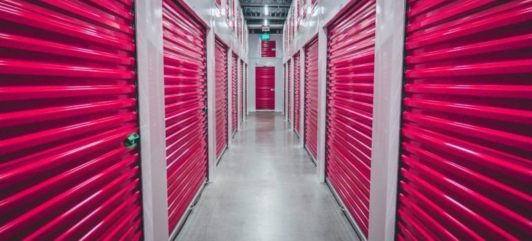 Closed and secure storage units