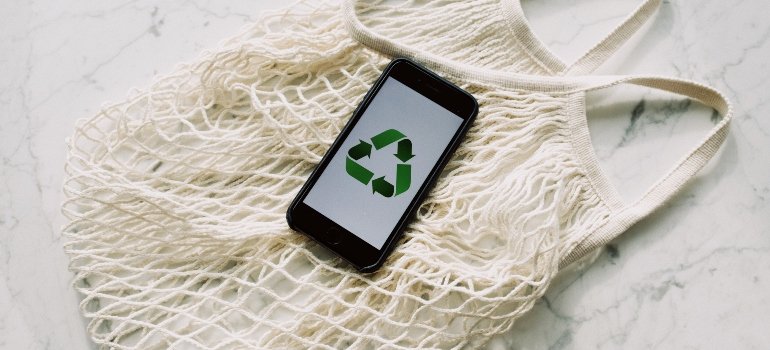 recycle sign for your eco-friendly moving