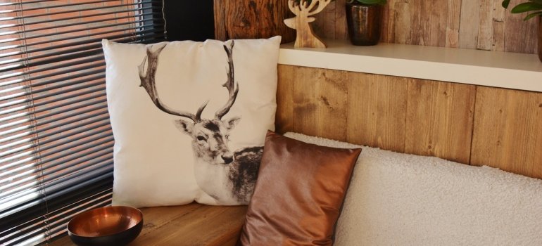 wooden decorating styles