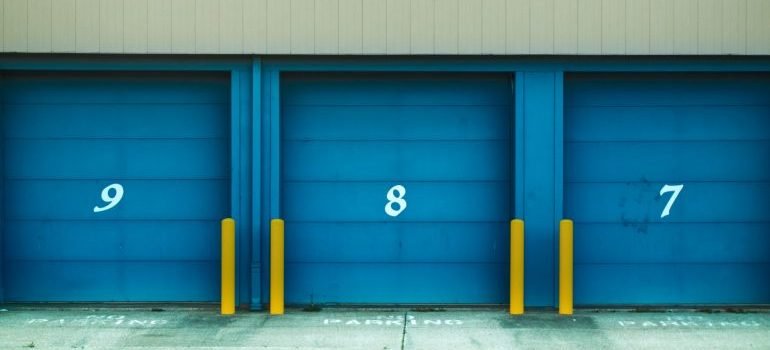 Numbered storage units