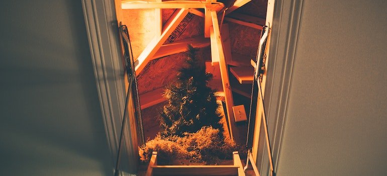 store your holiday decorations in the Bronx at the attic