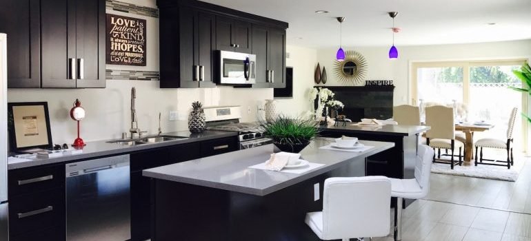 A perfectly clean kitchen