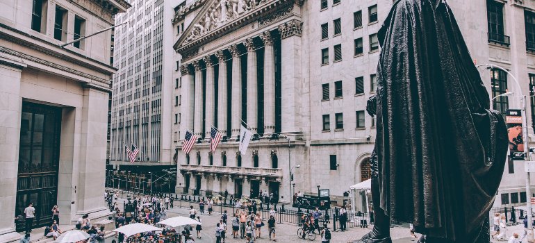 a building in the Financial District, one of the best Manhattan neighborhoods to walk around
