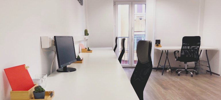 a clutter-free office space, which is an example of how storage units can ease the transition to a new office space