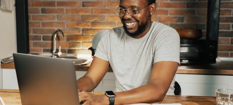A man researching about the benefits of moving to Mott Haven