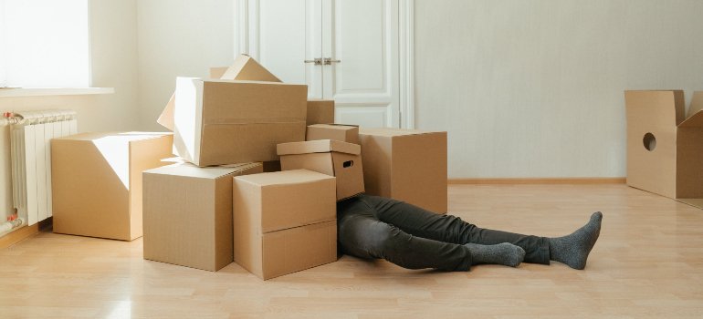 Apartment full of boxes, a reason why people choose NYC storage facilities