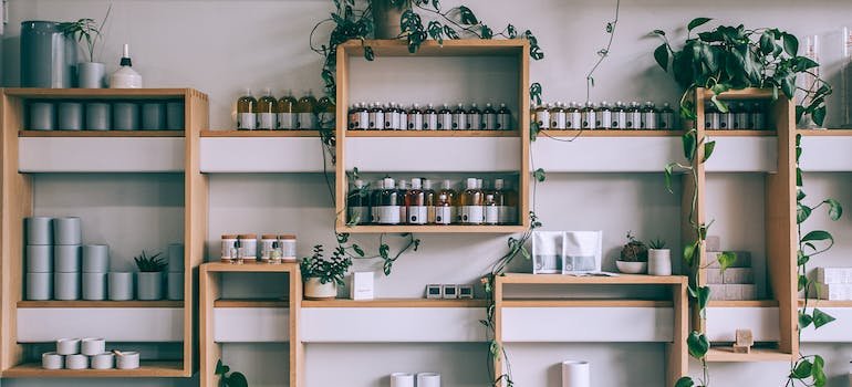 A shelf with various items on it.