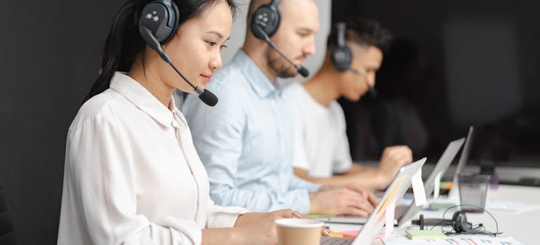 people working in customer service
