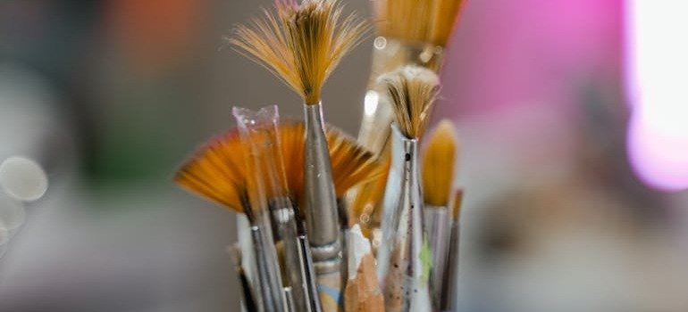 Several paint brushes.