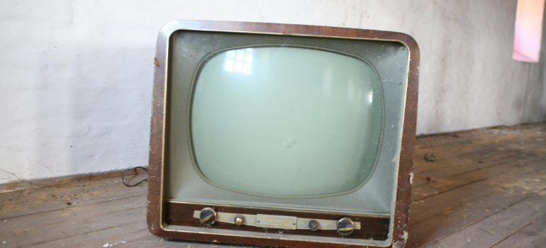 An old TV that requires answering the question how long to store before tossing.