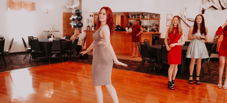 Girls dancing
