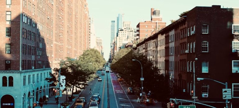 A street in Manhattan, one of the NYC neighborhoods with the highest demand for storage.