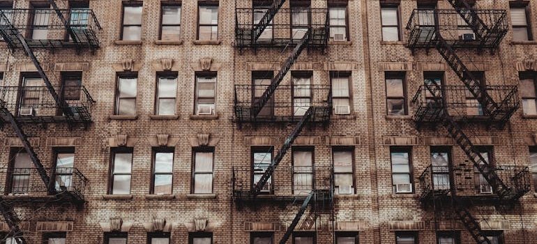 A building in NYC