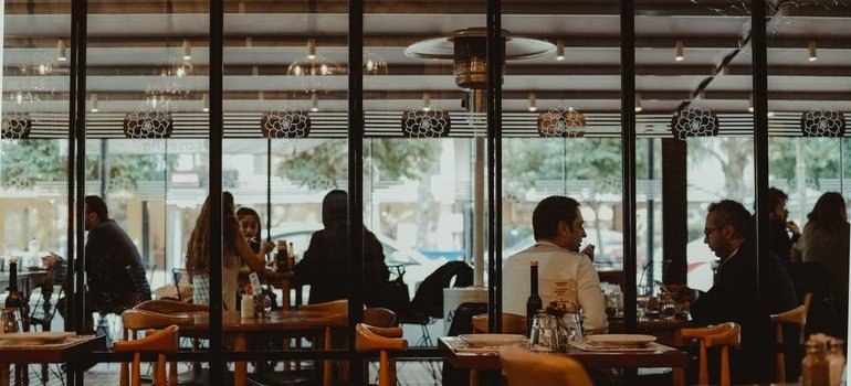 People in the restaurant